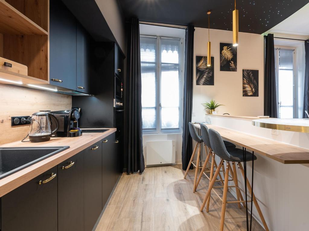 Appartement Chic Proche Bellecour Avec Parking Lyon Ngoại thất bức ảnh